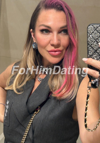 Ukrainian women Alena  41 years old from Italy