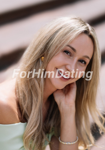 Ukrainian women Adriana 36 years old from USA