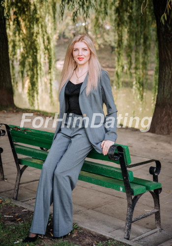 Ukrainian women Oksana 35 years old from Kiev