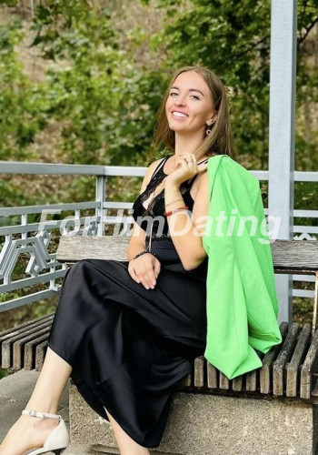Ukrainian women Anastasiia 32 years old from USA